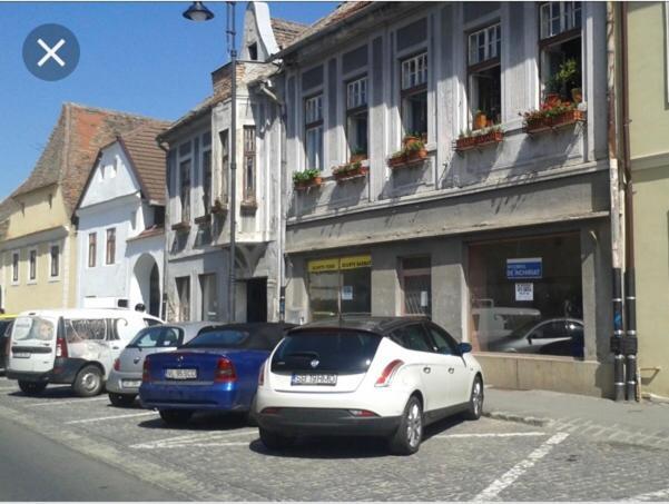 Weiss Apartment Sibiu Ngoại thất bức ảnh