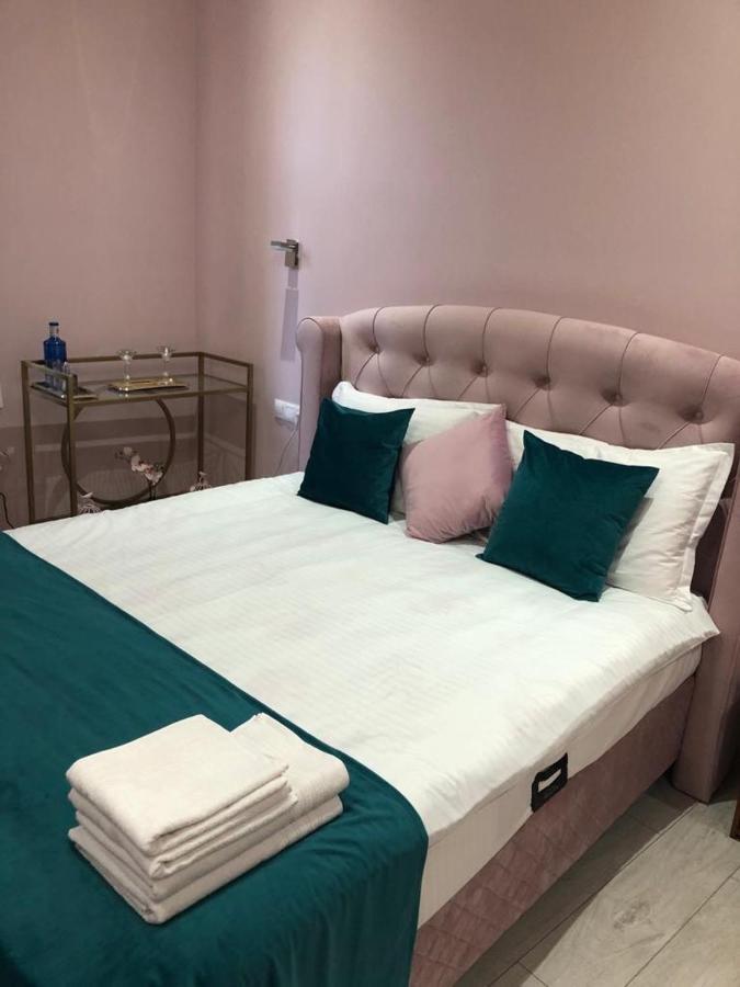 Weiss Apartment Sibiu Ngoại thất bức ảnh
